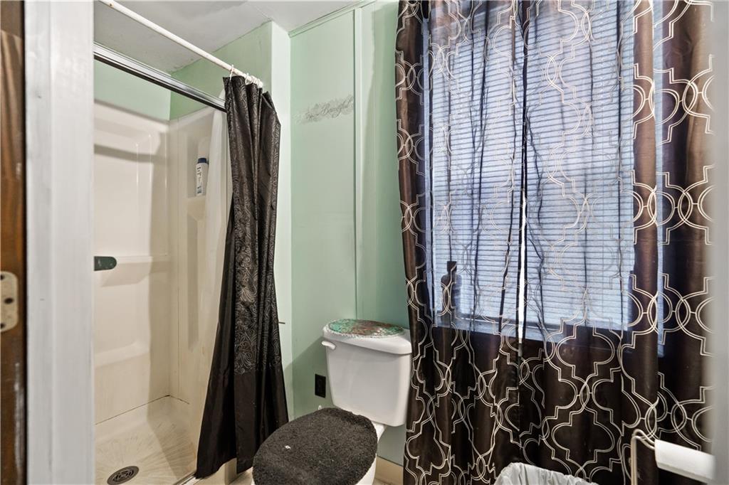 487 B Blockhouse Run Road New Brighton, PA 15066 - Photo 21 of 25 Full Bath on Second Level