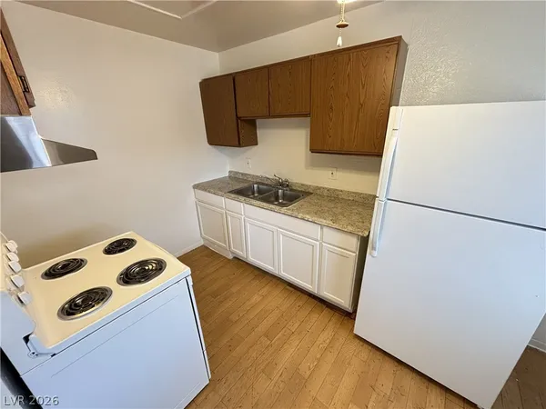 $895 | 270 Tungsten Street, Unit C, Henderson, NV 89015