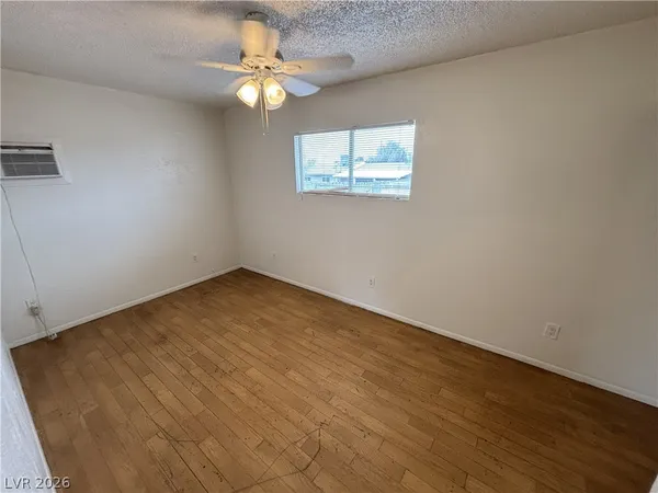 $895 | 270 Tungsten Street, Unit C, Henderson, NV 89015