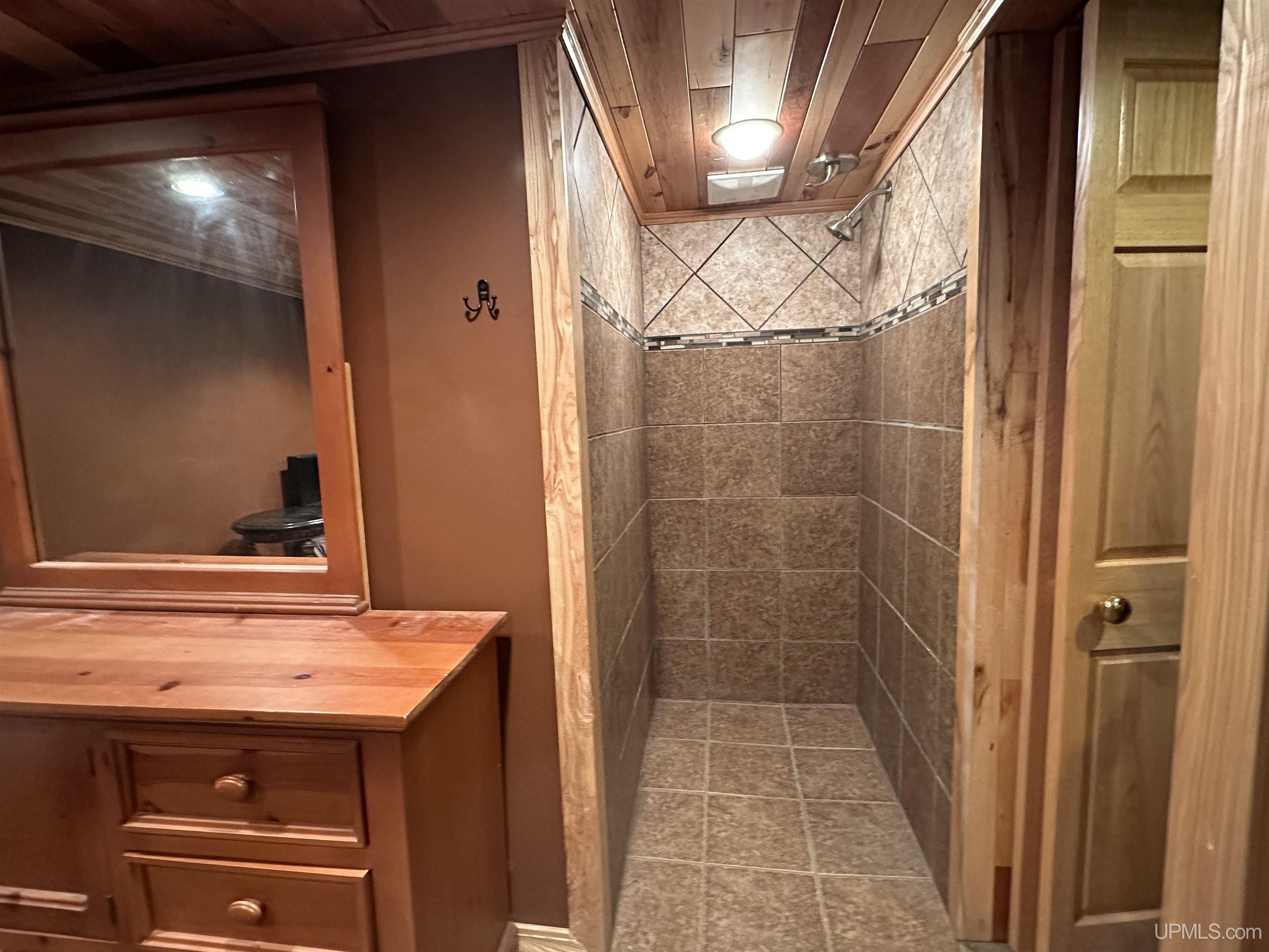 5281 Sunset Road Ironwood, MI 49938 - Photo 34 of 51