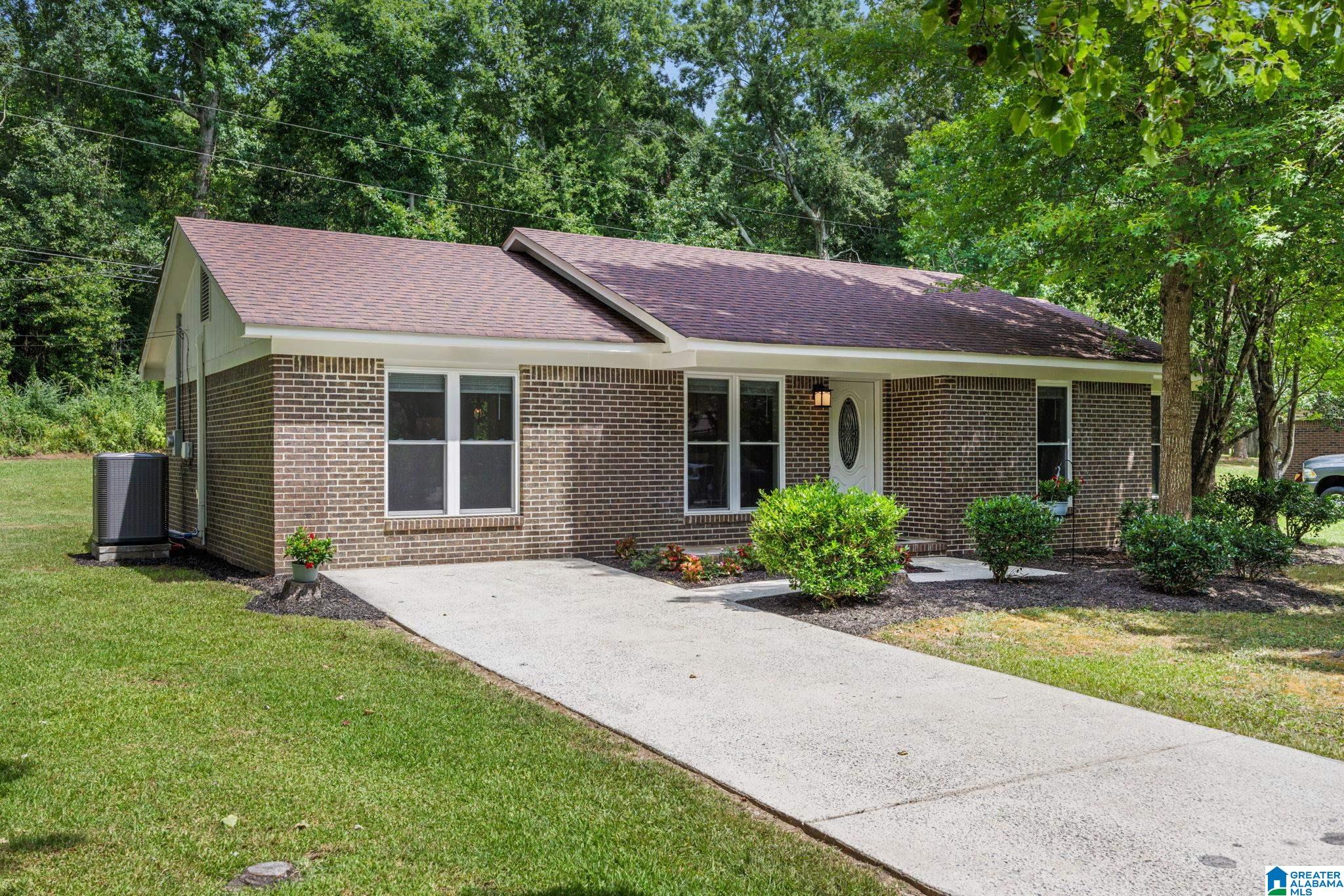 2036 Larry Avenue Southwest Cullman, AL 35055 - Photo 1 of 24