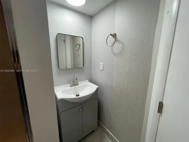 $2,050 | 7800 South Colony Circle, Unit 206, Tamarac, FL 33321