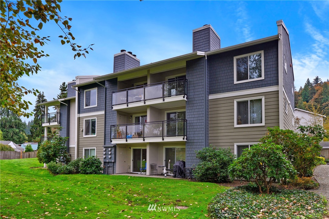 10838 East Riverside Drive, Unit C302 Bothell, WA 98011 - Photo 2 of 14