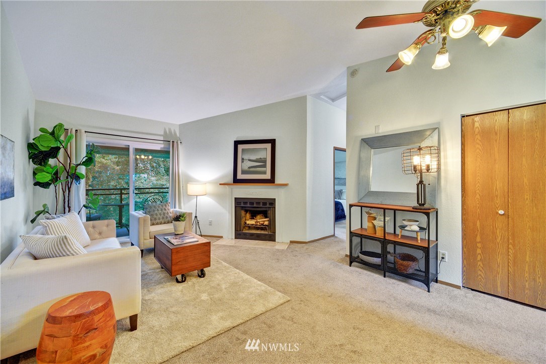 10838 East Riverside Drive, Unit C302 Bothell, WA 98011 - Photo 4 of 14