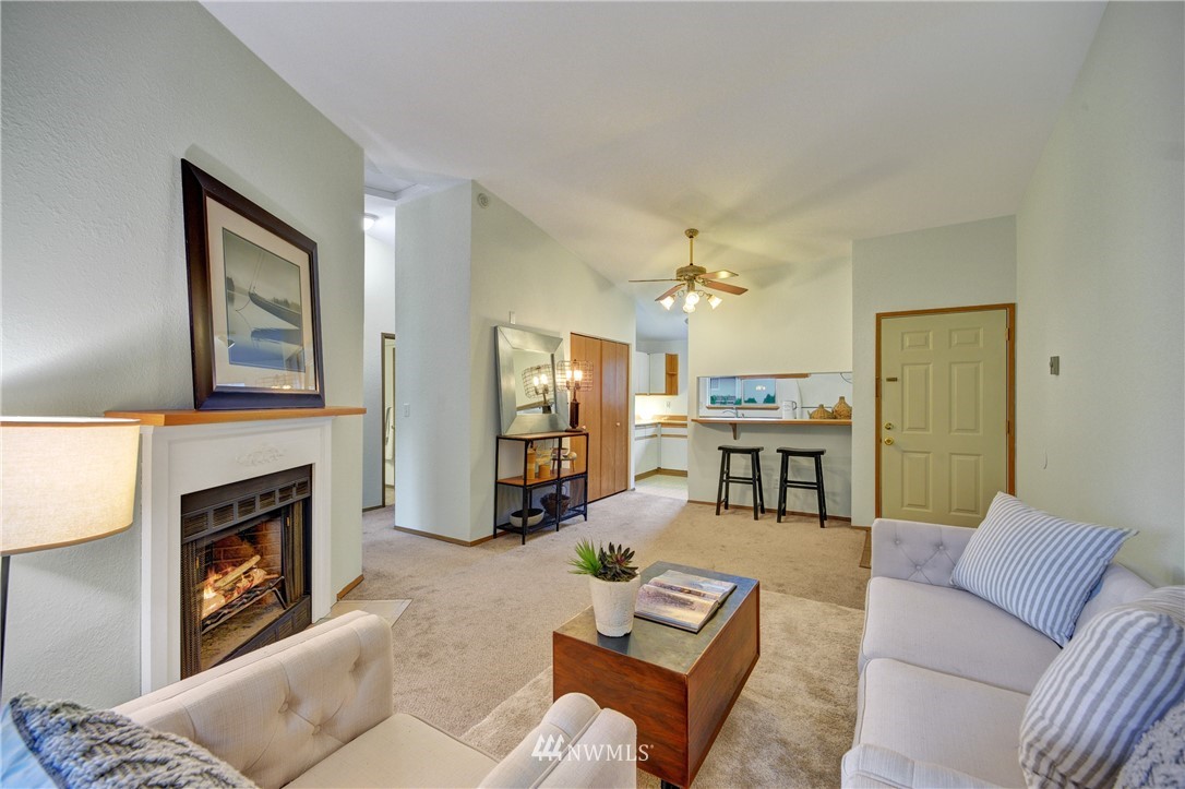 10838 East Riverside Drive, Unit C302 Bothell, WA 98011 - Photo 5 of 14