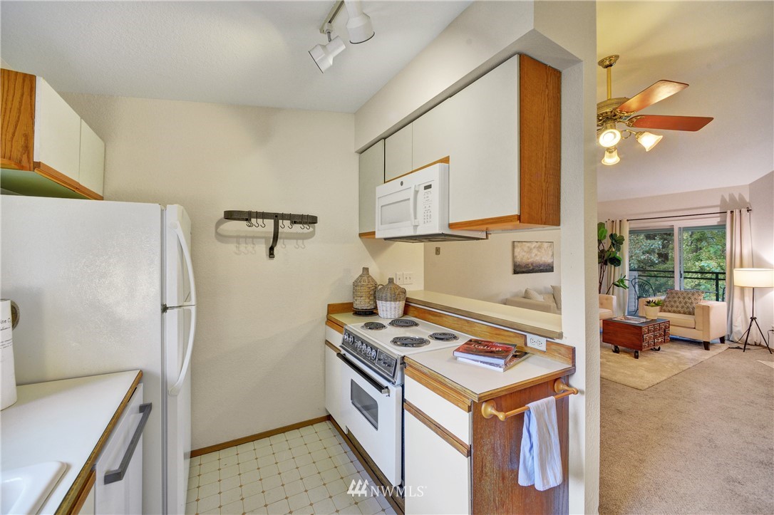 10838 East Riverside Drive, Unit C302 Bothell, WA 98011 - Photo 6 of 14