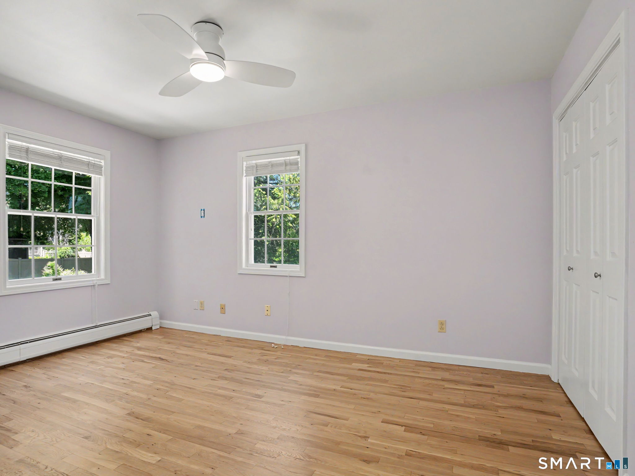 26 Abbott Avenue Ridgefield, CT 06877 - Photo 23 of 40 Large 2nd bedroom on level 2 with view of backyard