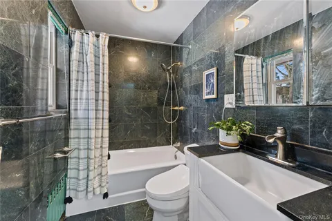 $899,000 | 7 Olinda Avenue, Hastings-on-Hudson, NY 10706