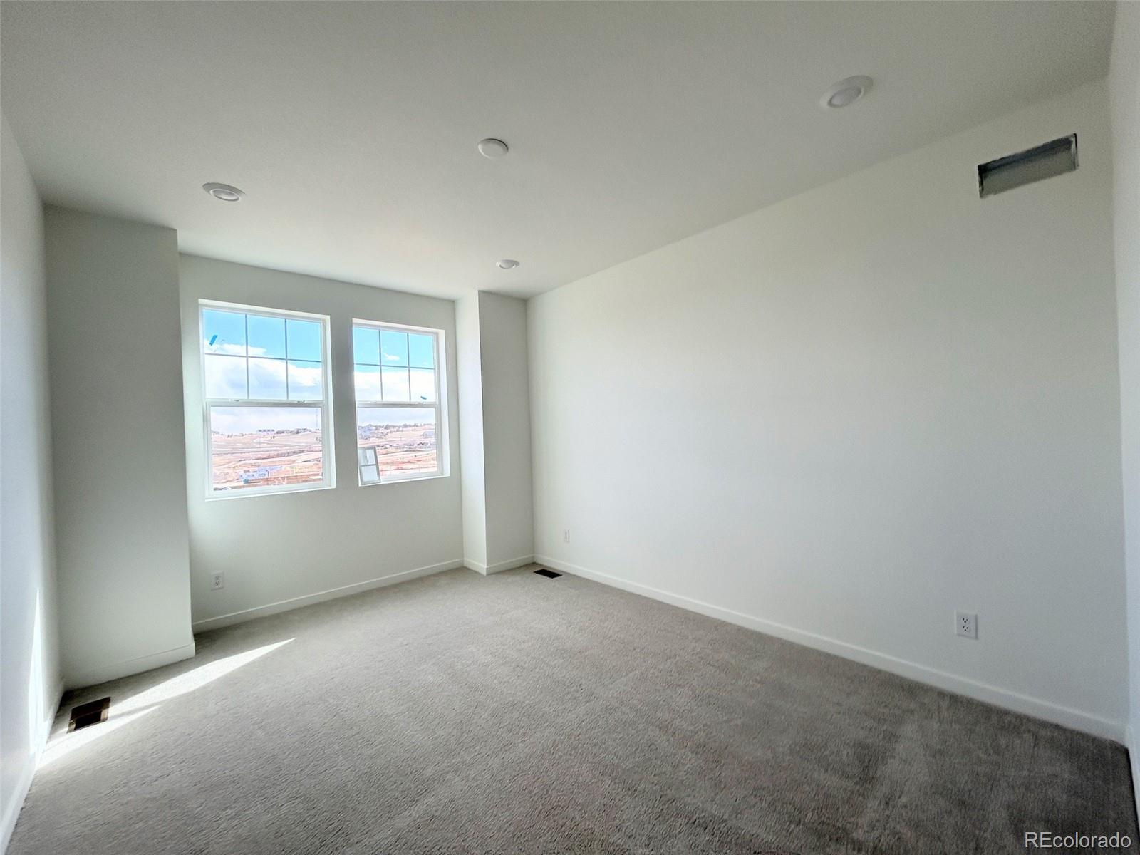 752 Penn Road Elizabeth, CO 80107 - Photo 3 of 13 Gallery Image 3