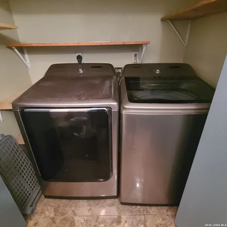 $1,700 | 12020 Maple Rock Court, San Antonio, TX 78230