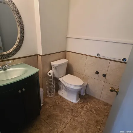 $1,700 | 12020 Maple Rock Court, San Antonio, TX 78230