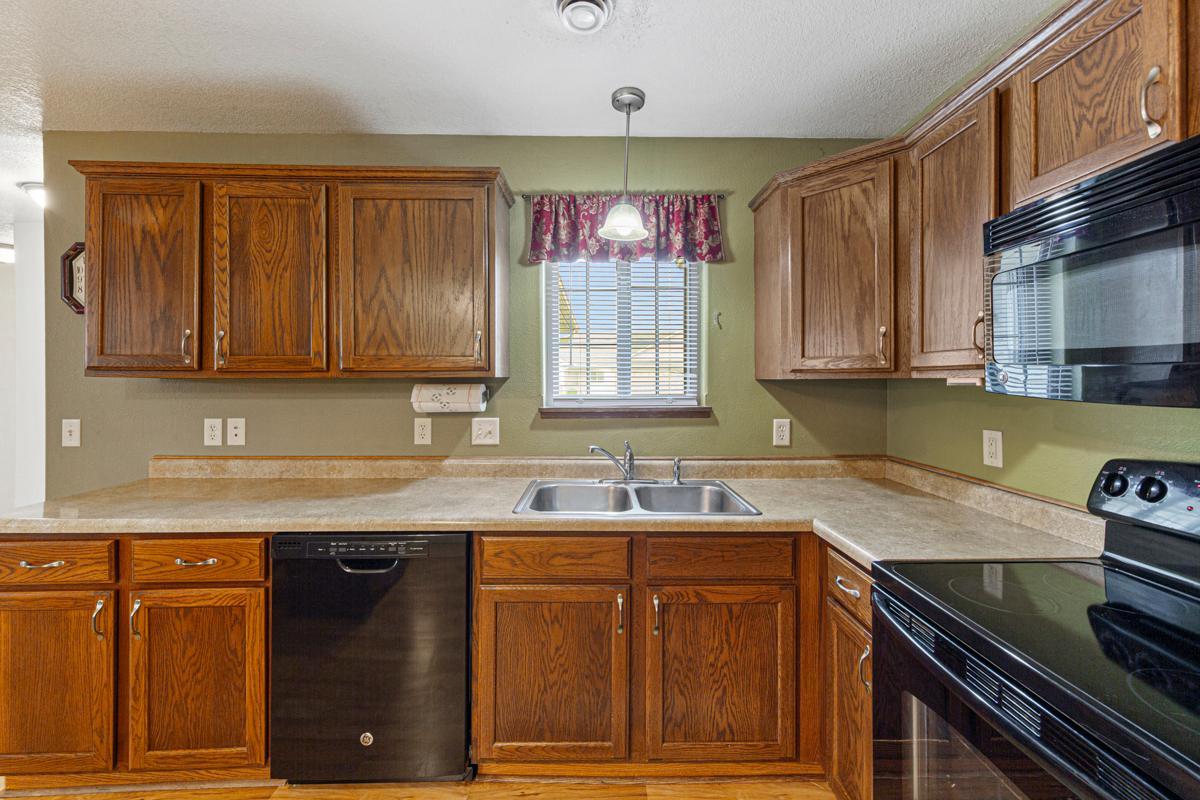 109 Nicklaus Path Mankato, MN 56001 - Photo 11 of 32