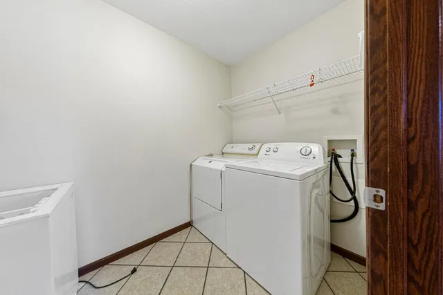 $319,900 | 109 Nicklaus Path, Mankato, MN 56001