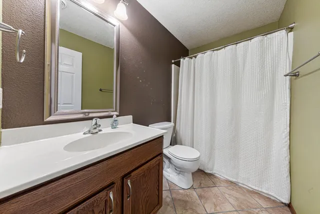 $319,900 | 109 Nicklaus Path, Mankato, MN 56001