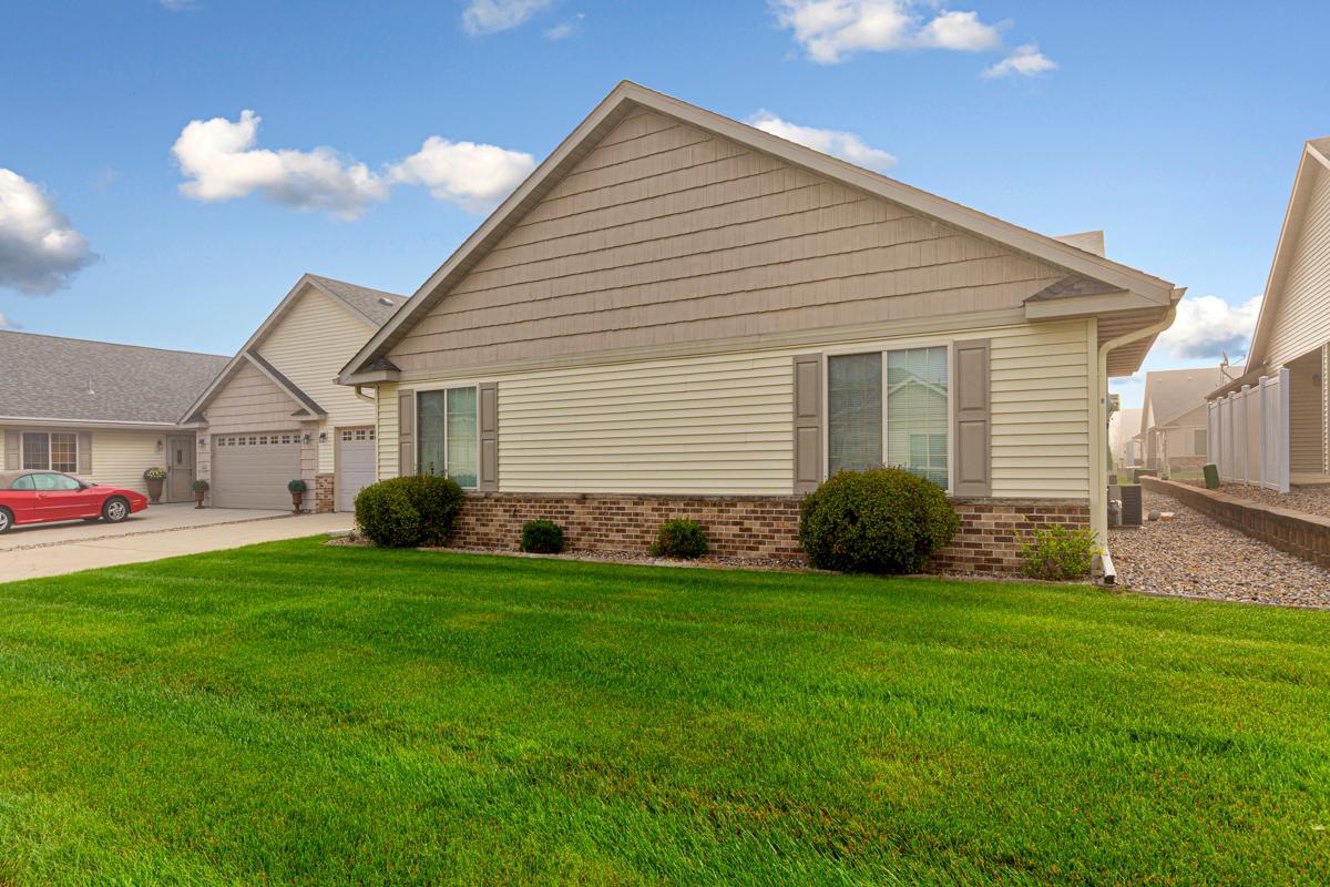 109 Nicklaus Path Mankato, MN 56001 - Photo 4 of 32