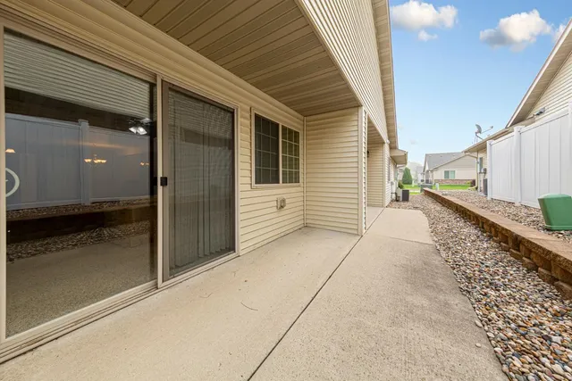 $319,900 | 109 Nicklaus Path, Mankato, MN 56001