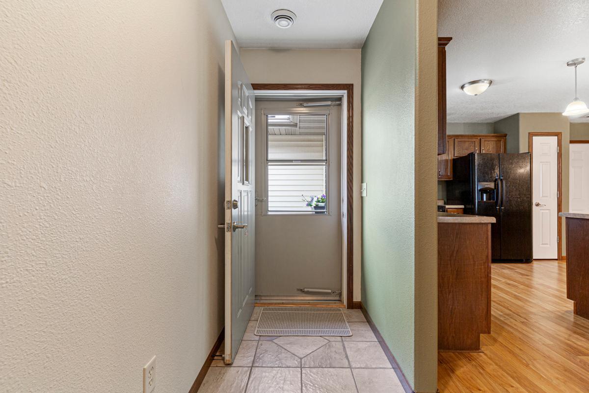 109 Nicklaus Path Mankato, MN 56001 - Photo 7 of 32