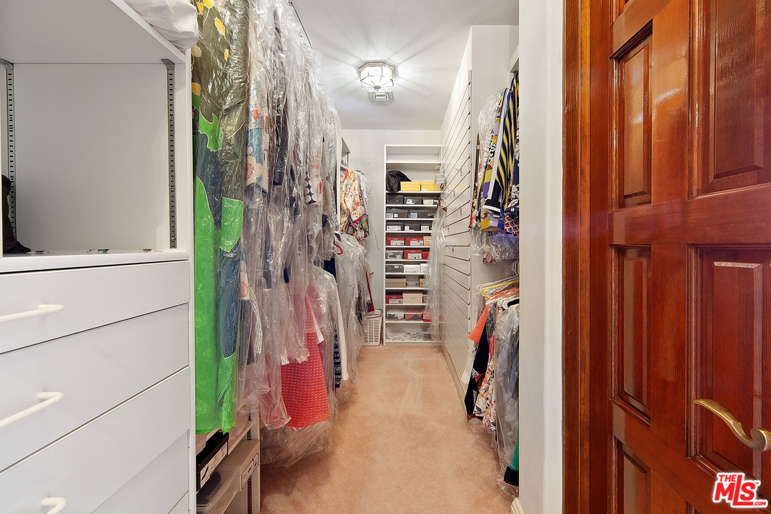 2113 Stoney Hill Road Los Angeles, CA 90049 - Photo 35 of 48 a view of walk in closet