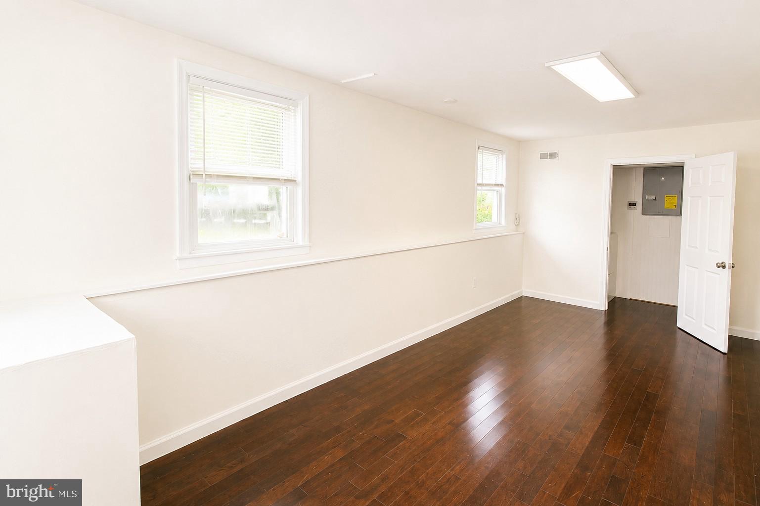 312 North Hammonds Ferry Road Linthicum Heights, MD 21090 - Photo 13 of 25