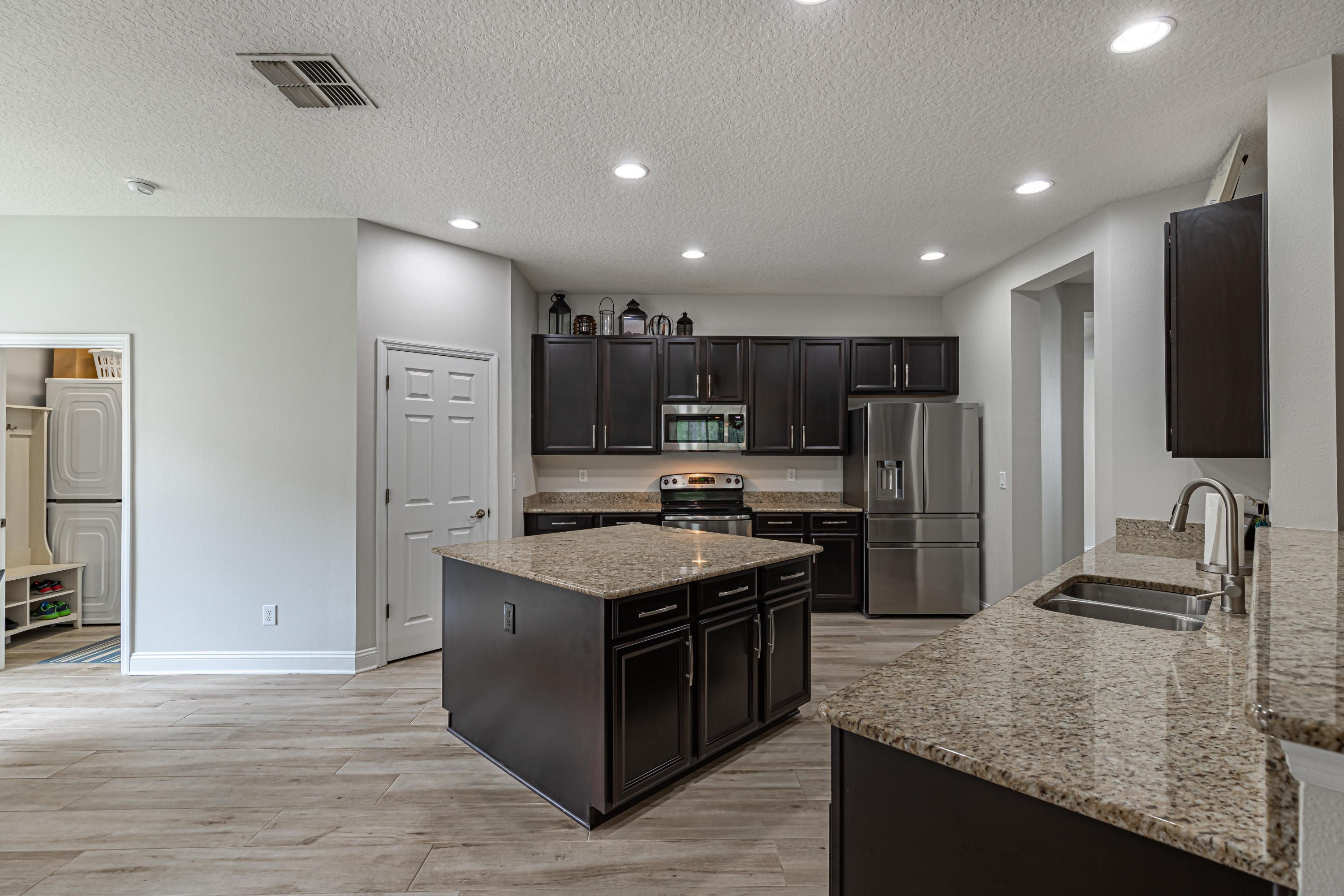 111 Puritan Road Ponte Vedra, FL 32081 - Photo 11 of 47 12 Kitchen