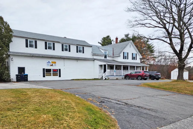 $675,000 | 176 Highway 1, Freeport, ME 04032