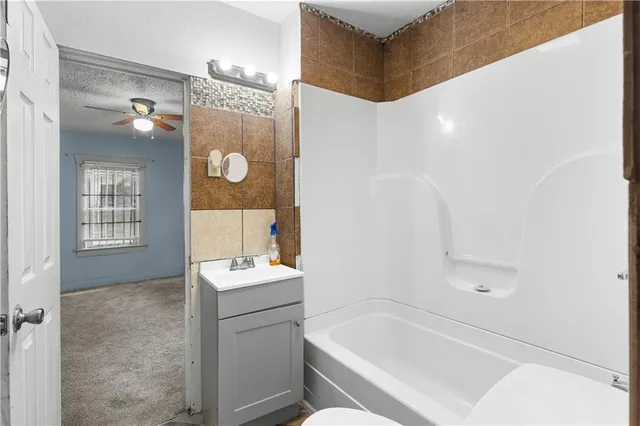 $79,000 | 2936 Jackson Avenue, Kansas City, MO 64128