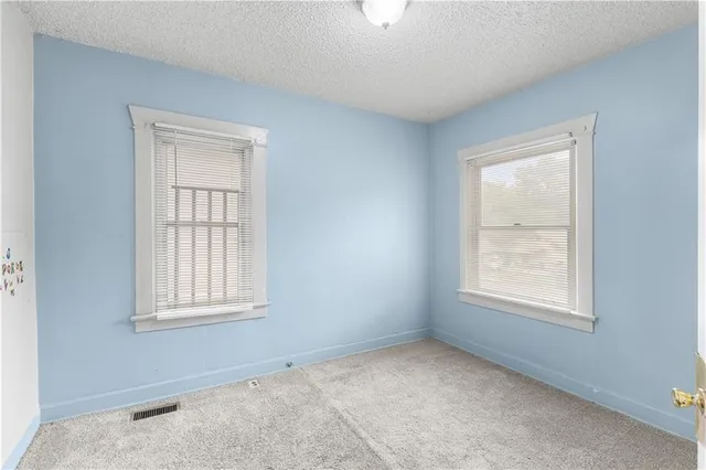 $79,000 | 2936 Jackson Avenue, Kansas City, MO 64128