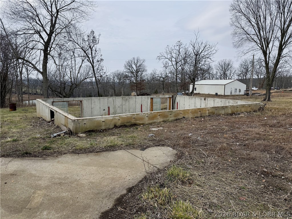 27 Russell Loop Brumley, MO 65017 - Photo 5 of 12
