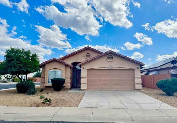 $2,100 | 3903 West Goodman Drive, Glendale, AZ 85308