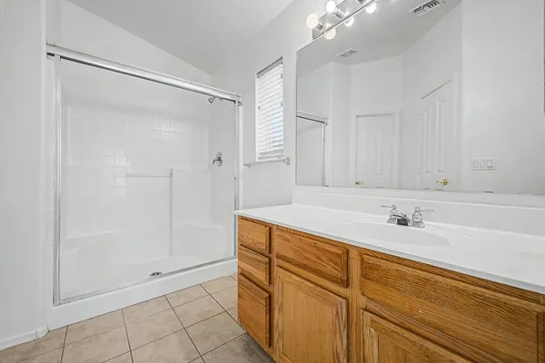 $2,100 | 3903 West Goodman Drive, Glendale, AZ 85308