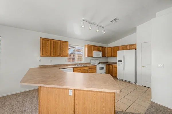 $2,100 | 3903 West Goodman Drive, Glendale, AZ 85308
