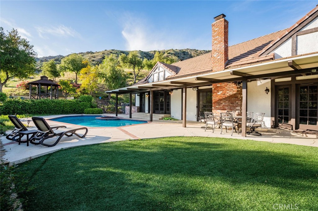 47 North Coolwater Road Bell Canyon, CA 91307 - Photo 35 of 56