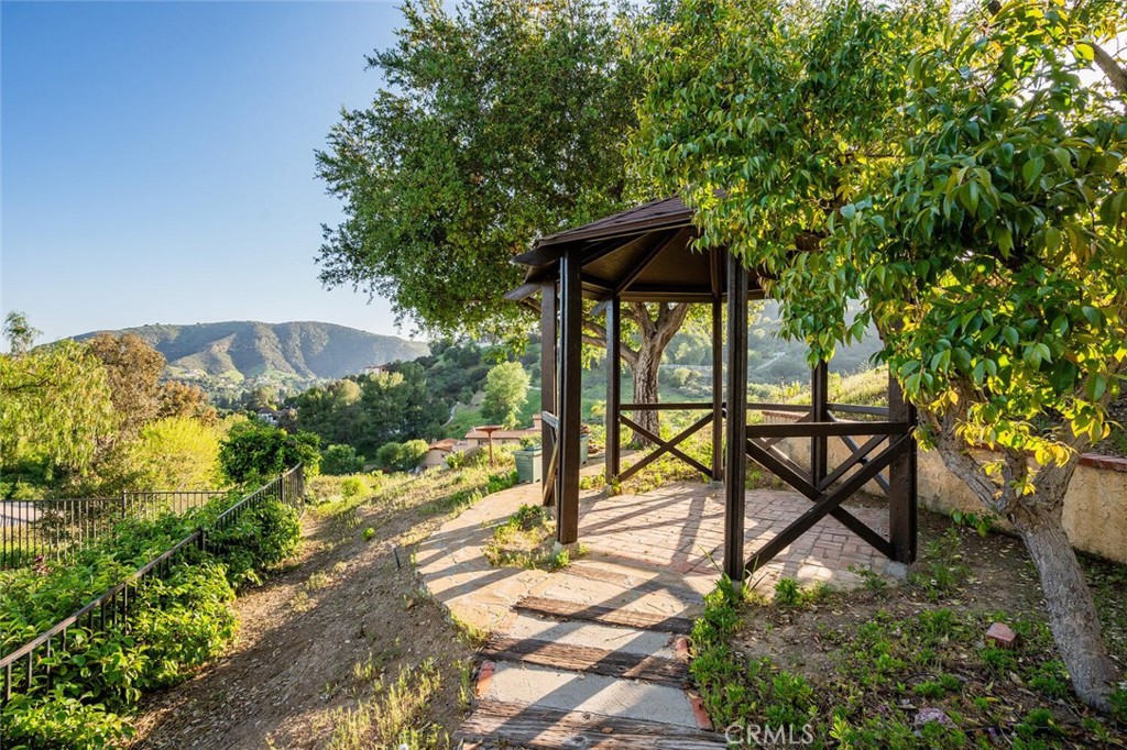 47 North Coolwater Road Bell Canyon, CA 91307 - Photo 37 of 56