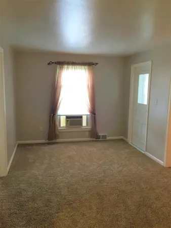 $1,100 | 76 1st Street, Milan, MI 48160