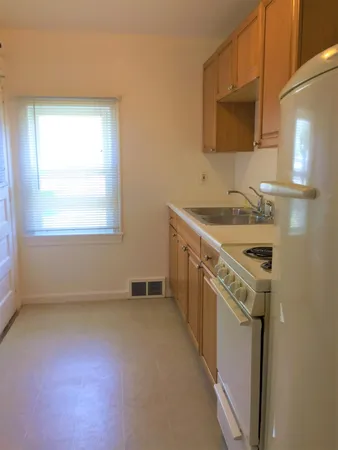$1,100 | 76 1st Street, Milan, MI 48160
