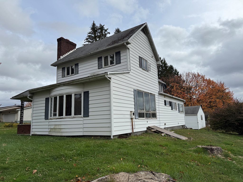 284 Warren Road Franklin, PA 16323 - Photo 3 of 27