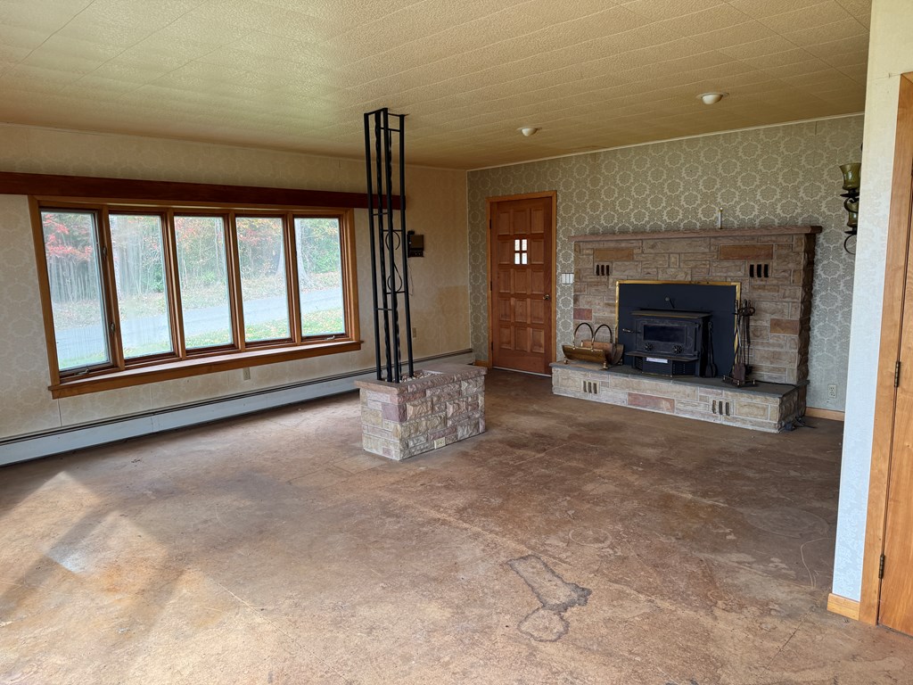 284 Warren Road Franklin, PA 16323 - Photo 9 of 27