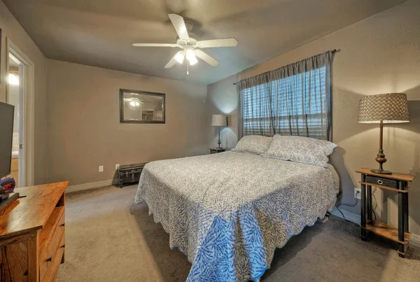$369,000 | 1265 East Independence Street, Giddings, TX 78942