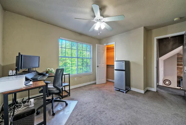 $369,000 | 1265 East Independence Street, Giddings, TX 78942