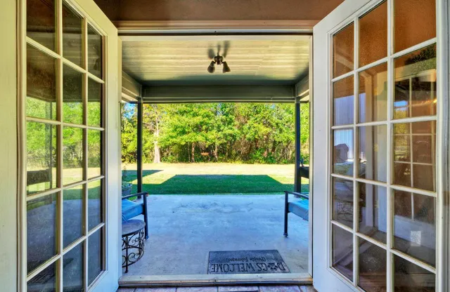 $399,000 | 1265 East Independence Street, Giddings, TX 78942