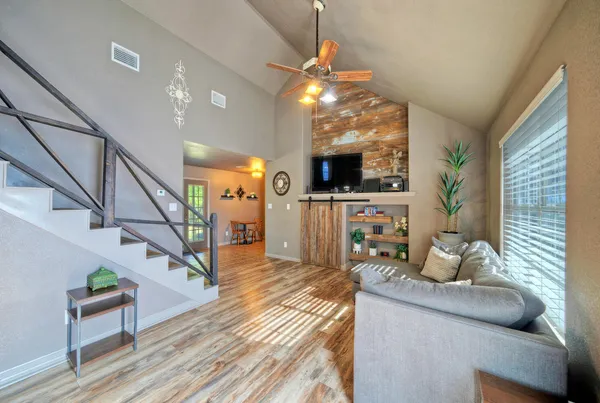 $369,000 | 1265 East Independence Street, Giddings, TX 78942