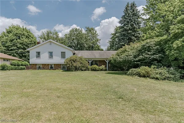 $299,900 | 477 Snavely Road, Cleveland, OH 44143
