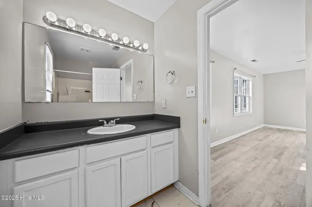 $240,000 | 100 Foxtrail Drive, Hubert, NC 28539