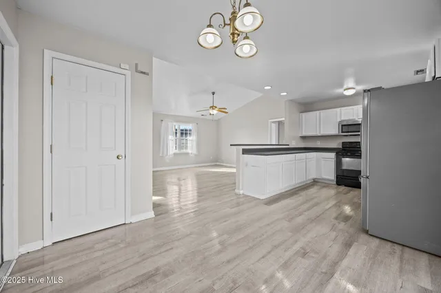 $240,000 | 100 Foxtrail Drive, Hubert, NC 28539