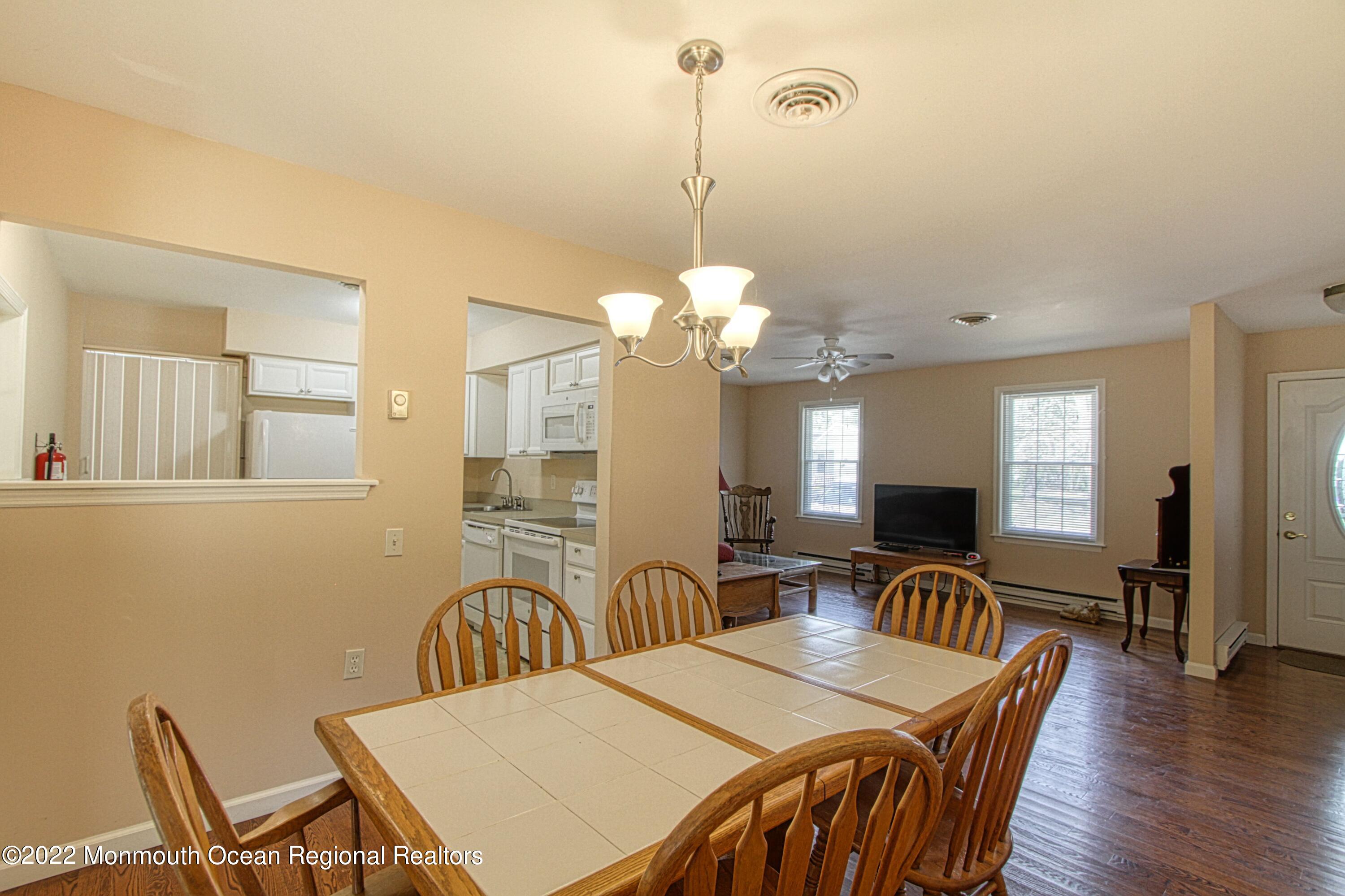 12 Amesbury Road Whiting, NJ 08759 - Photo 7 of 29 Combo View