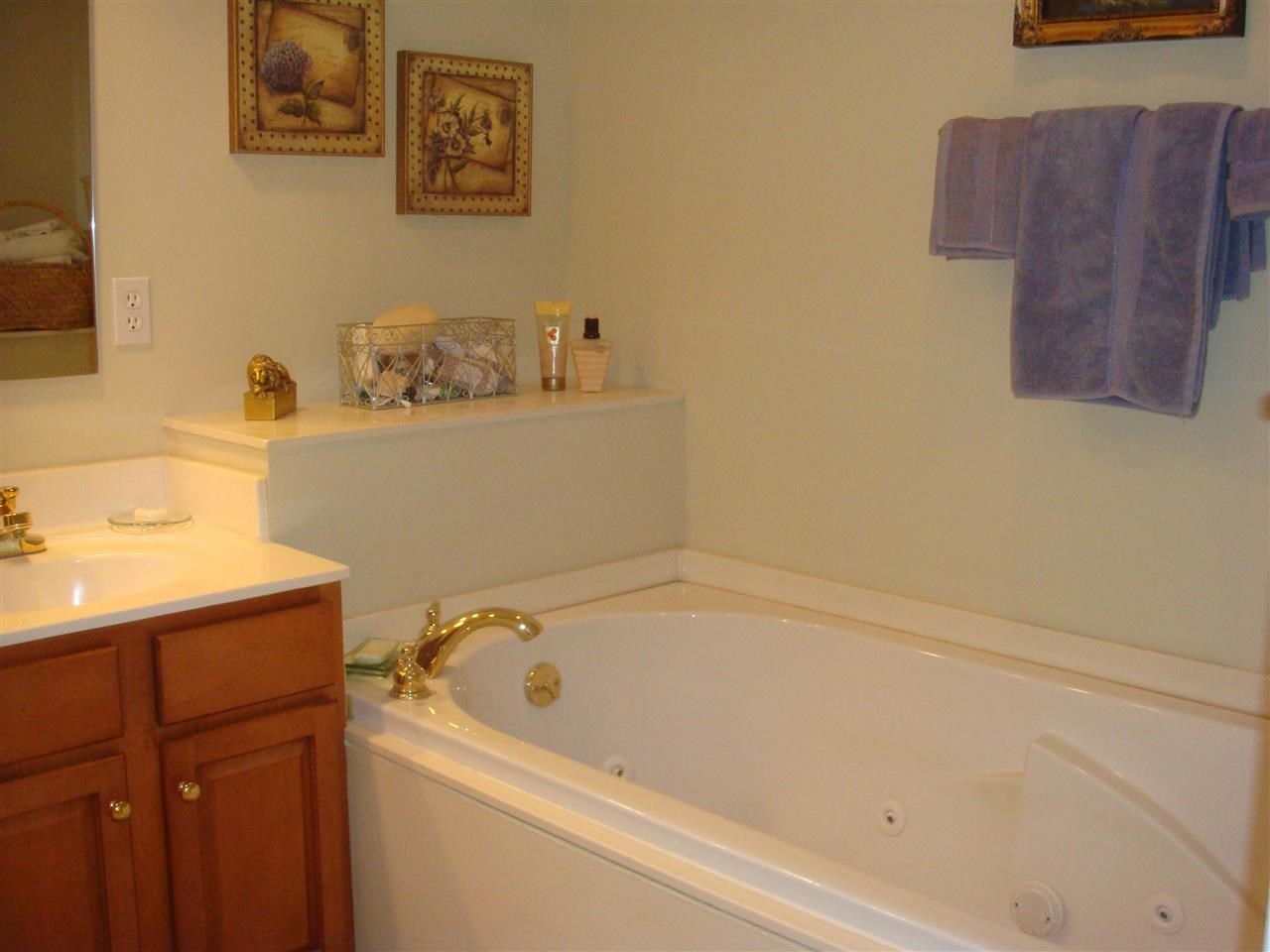 18924 Roscommon Road Evansville, IN 47725 - Photo 14 of 27 Gallery Image 14