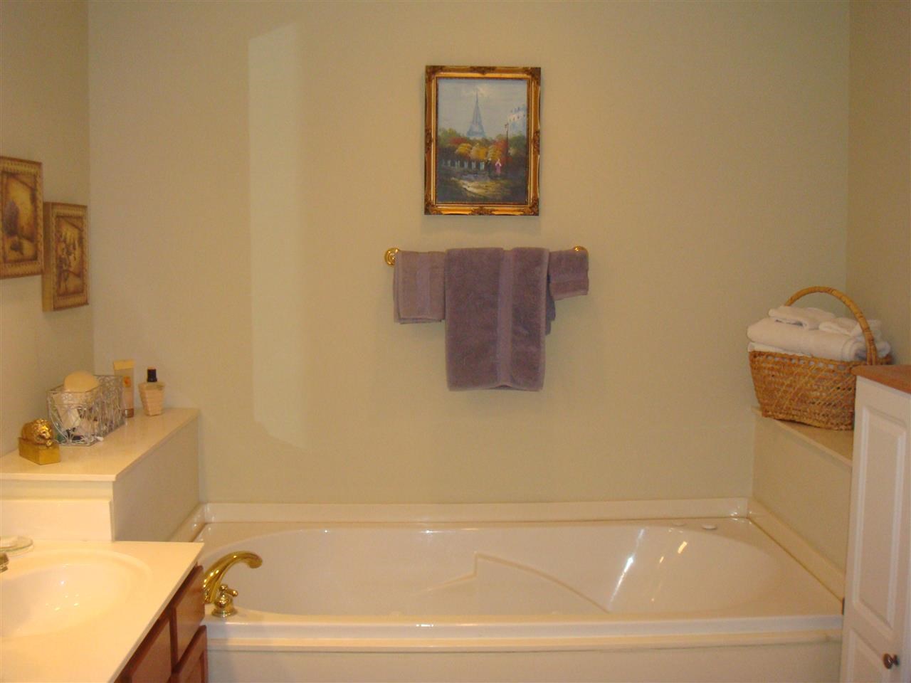 18924 Roscommon Road Evansville, IN 47725 - Photo 15 of 27 Gallery Image 15