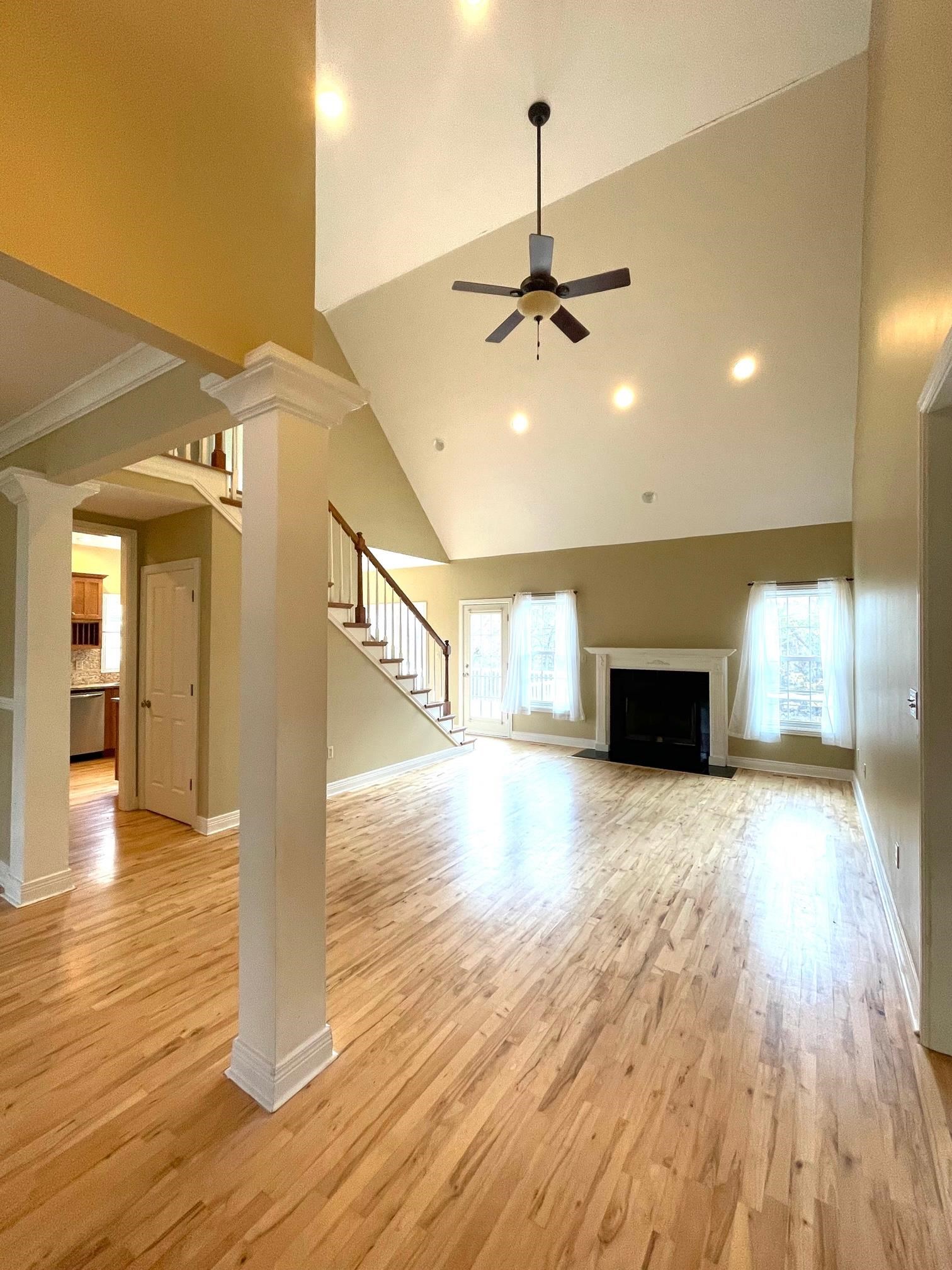 1004 Red Maple Ridge Court Ashland, KY 41102 - Photo 4 of 21