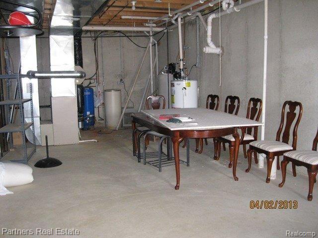 1264 North Hacker Road Howell, MI 48843 - Photo 13 of 14 Daylight Basement