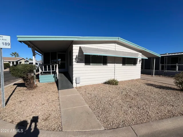 a view of parking area